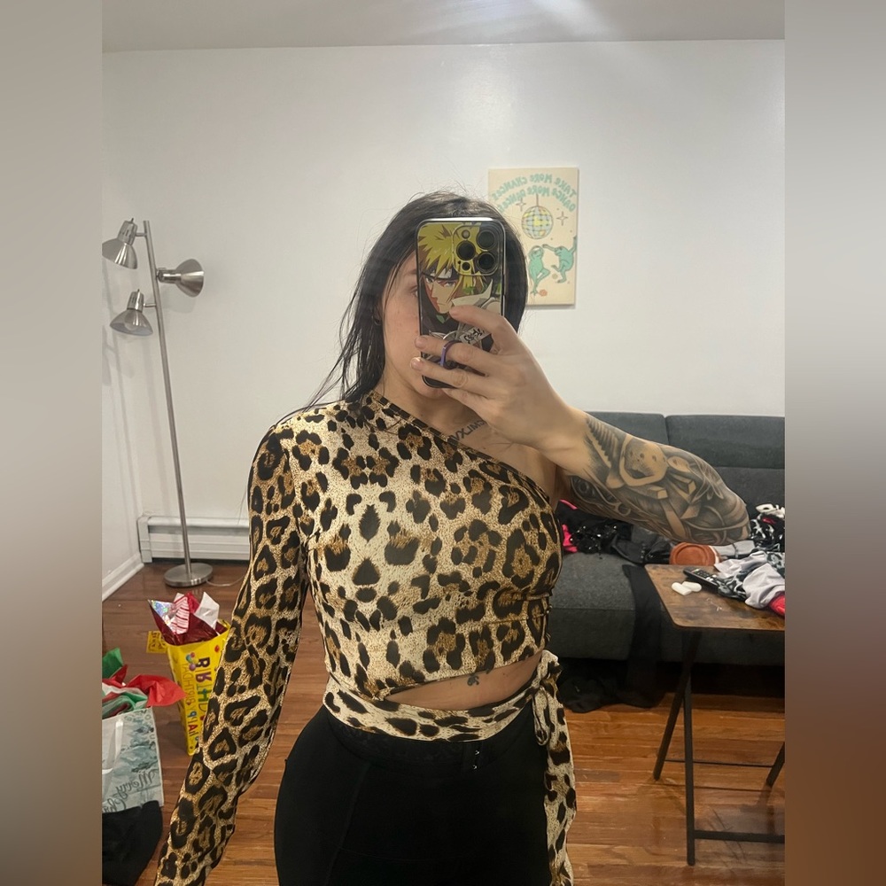 SHEIN Leopard Print Asymmetrical Crop Tops - Brown and Gray